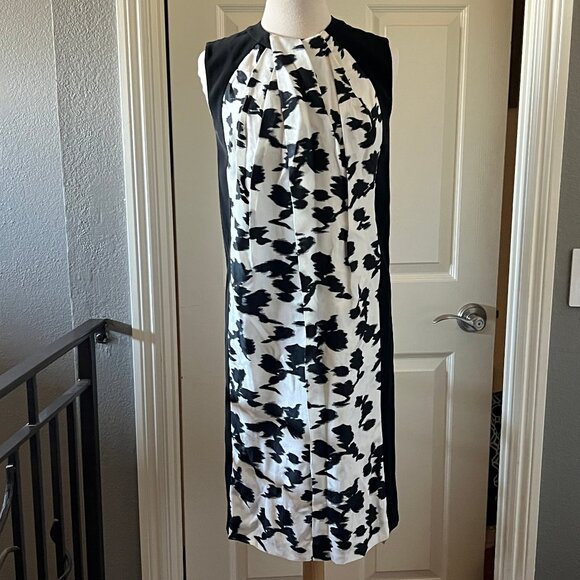 Balenciaga Dresses & Skirts - BALENCIAGA black & white print dress NWT 38